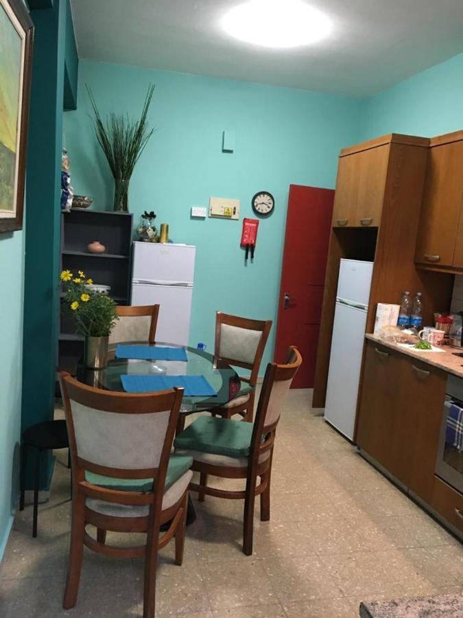 Noer Hostel Lárnaka Eksteriør bilde